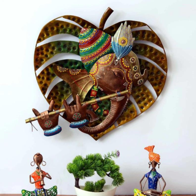 OPPERSTE METAL WALL HANGING
WITH LORD GANESH ON
LEAF