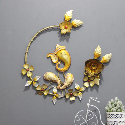 OPPERSTE GOLDEN GANESHA WALL
DECOR