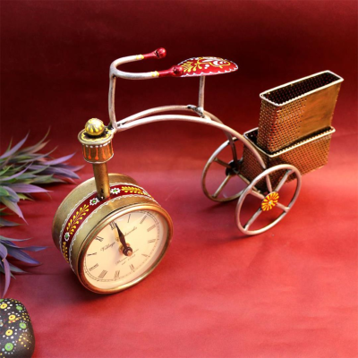 OPPERSTE IRON PAINTED CYCLE
PEN STAND WITH
CLOCK