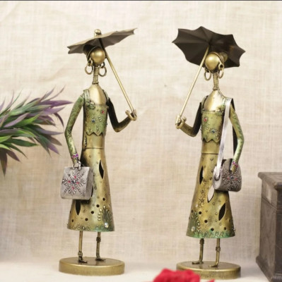 OPPERSTE IRON PAINTED
UMBRELLA LADY
SET
OF 2