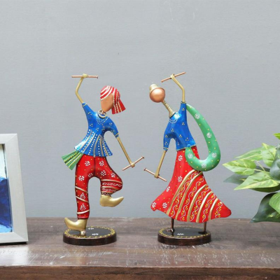 OPPERSTE BLUE WROUGHT IRON
HUMAN FIGURINE SET
OF 2