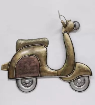 OPPERSTE IRON SCOOTER WALL
ART IN GOLD