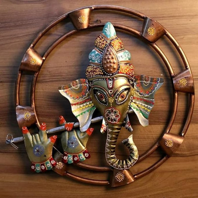 OPPERSTE IRON PAINTED WALL
ROUND GANESH FRAME